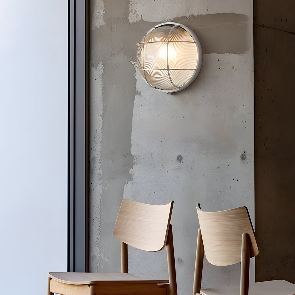 Industrial retro oval wood metal wall sconces — Round