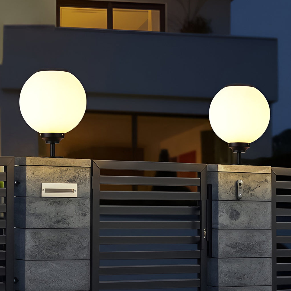 Ball Three-Step Dimming LED Solar Post Cap Light