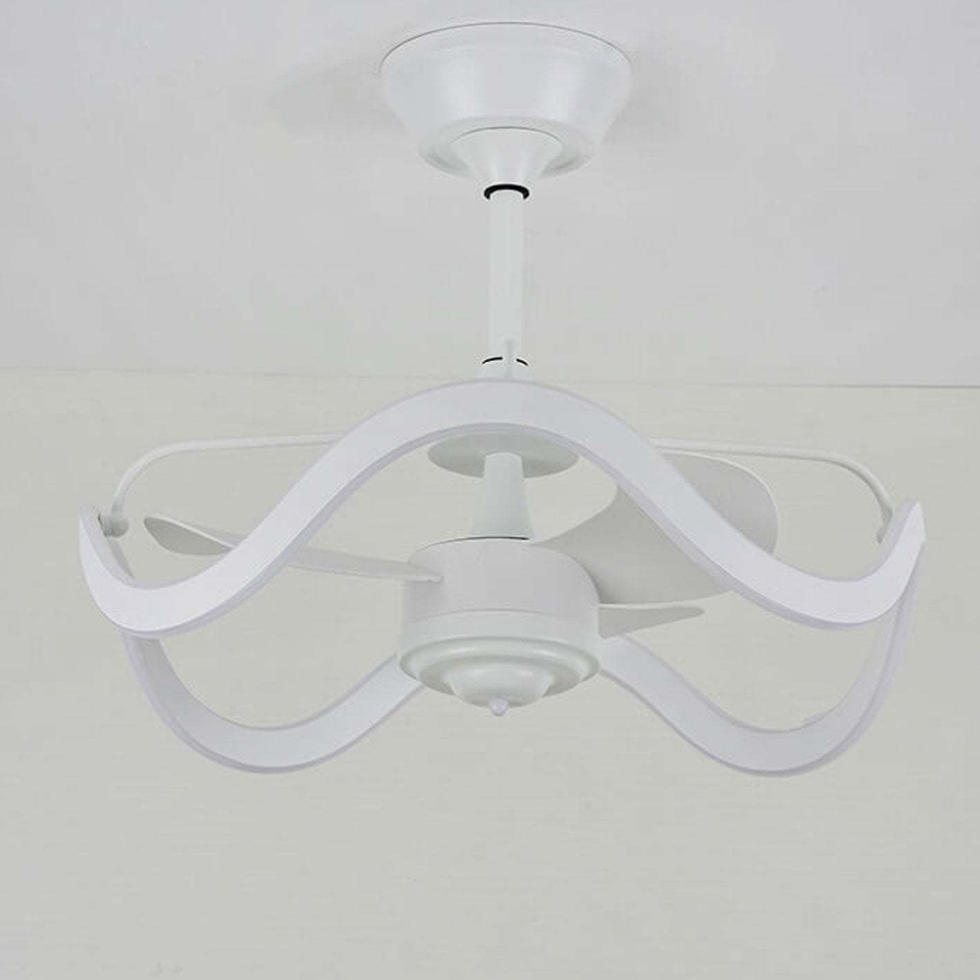 Modern Circular Silent Inverter Ceiling Fan Light