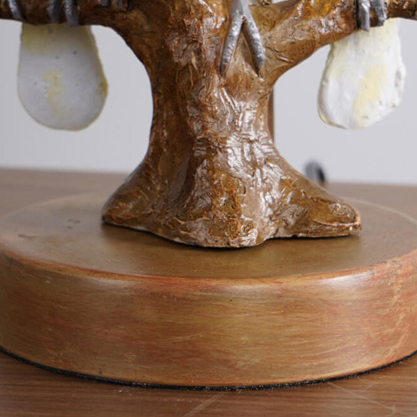 Nordic Leaf Fabric Resin Bird Table Lamp