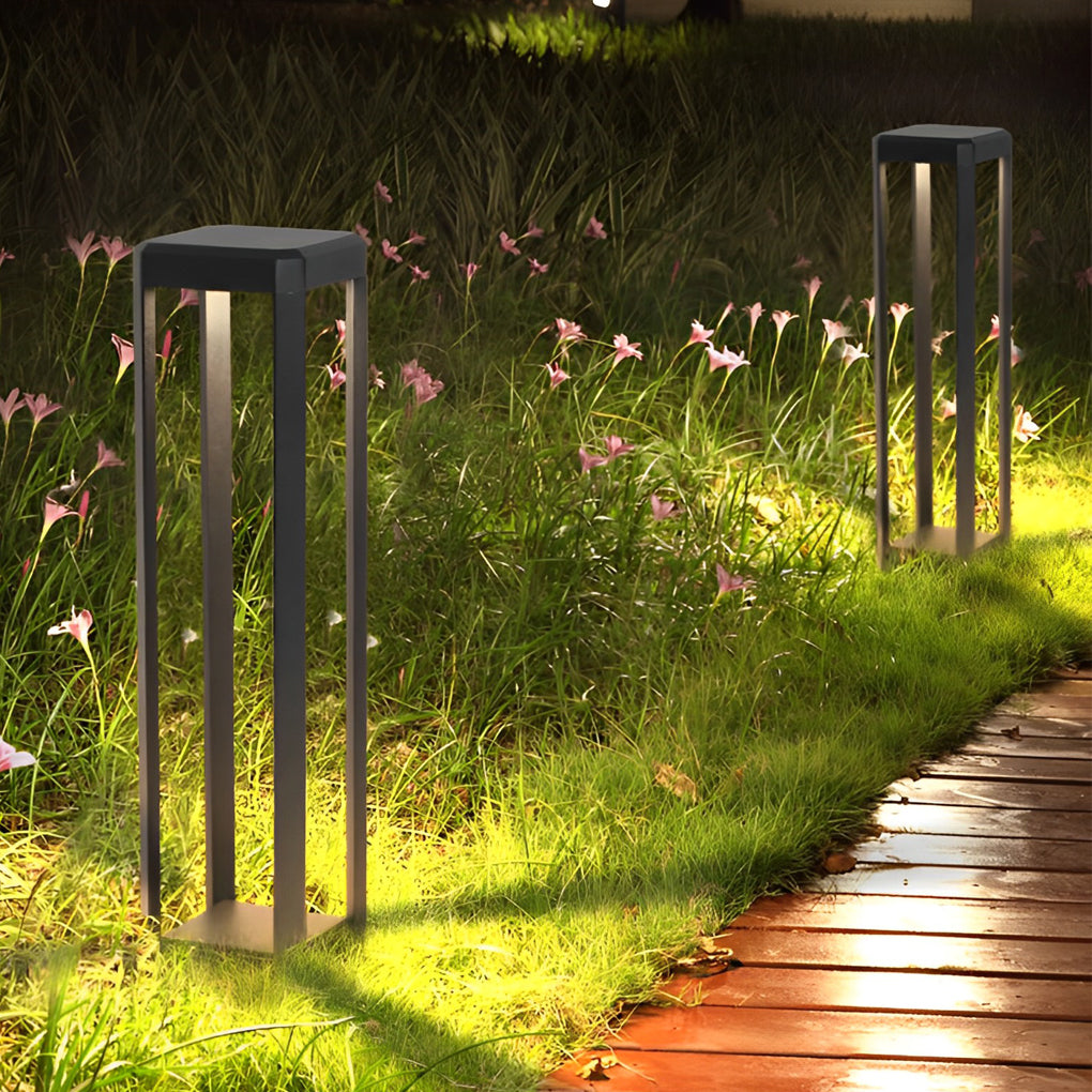 Black synthetic landscape lighting for outdoor space — 4.7" L x 4.7" W x 7.9" H / Solar
