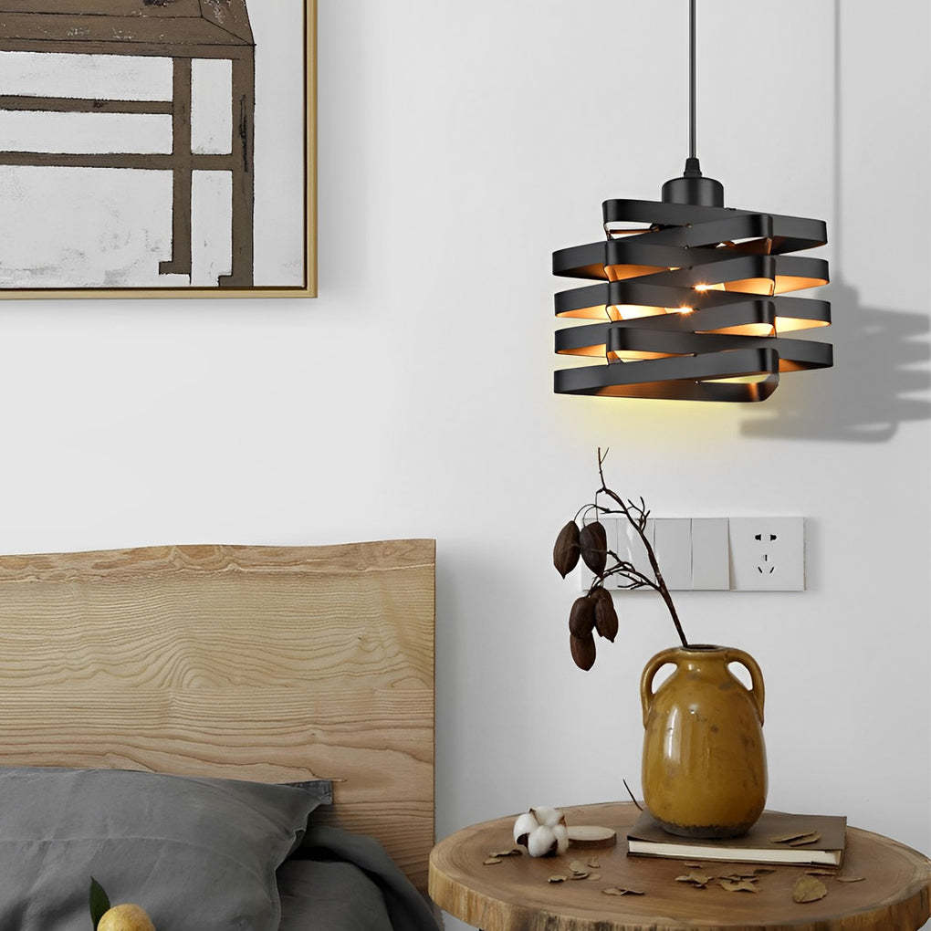 Antique Iron Interwoven Retro Industrial Pendant — Gold