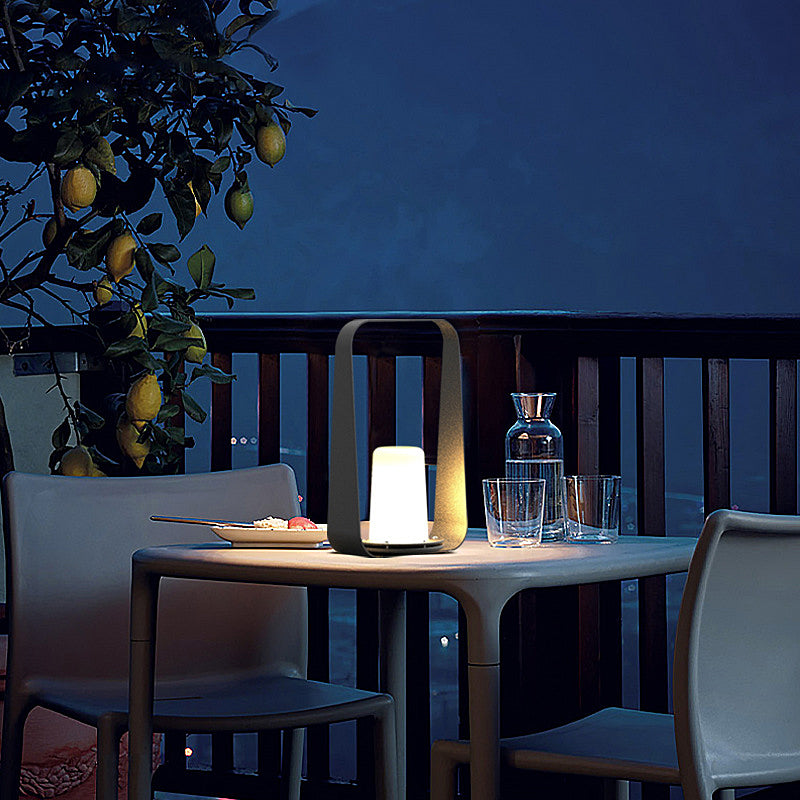 Modern portable outdoor lanterns & lamps in steel — Matte Black