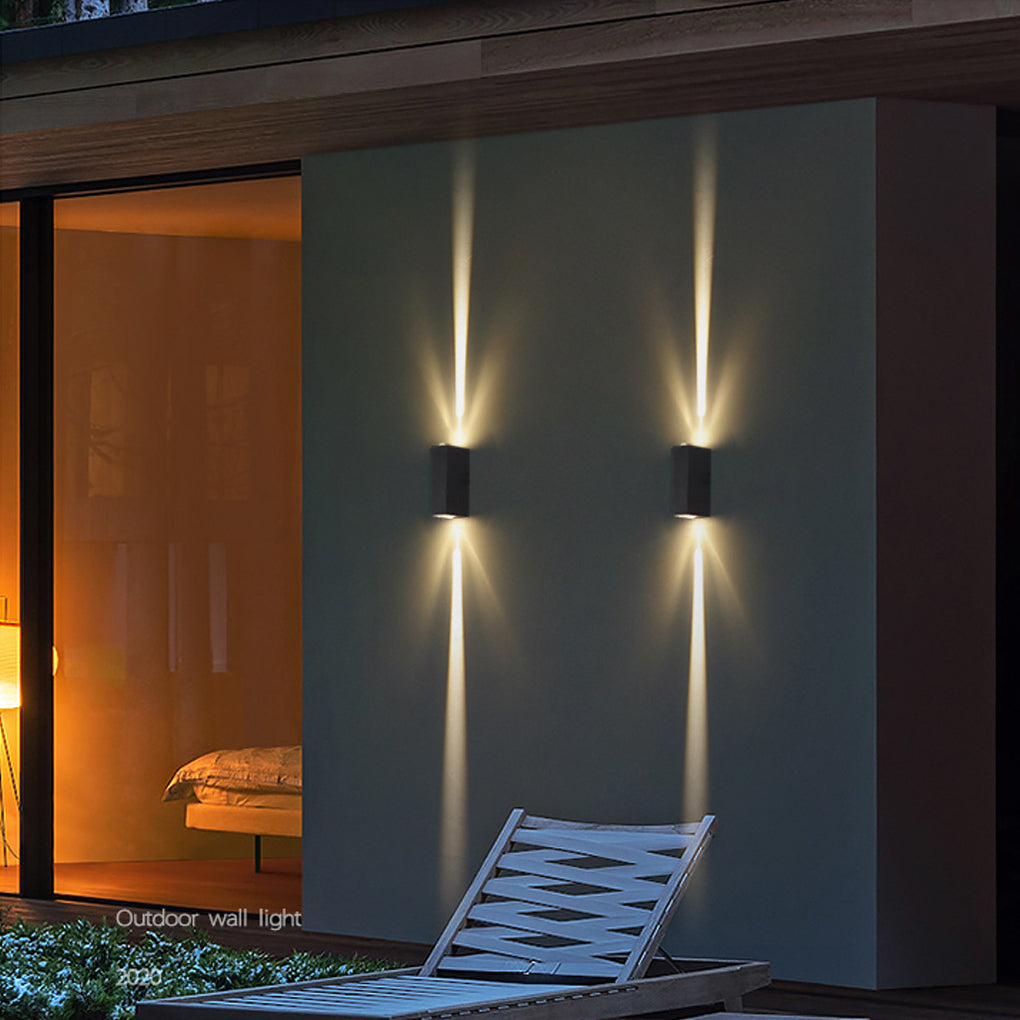 Industrial spotlight multipurpose outdoor wall lighting in synthetic — Symmetrical