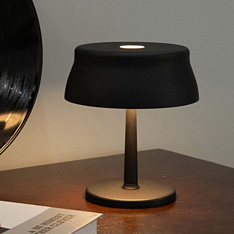 Aluminum Touch Battery-Operated LED Table Lamp