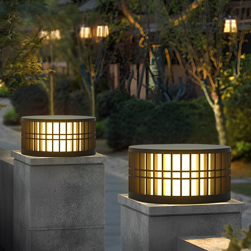 Black modern round fence outdoor post lights — 9"X4" / Hardwired