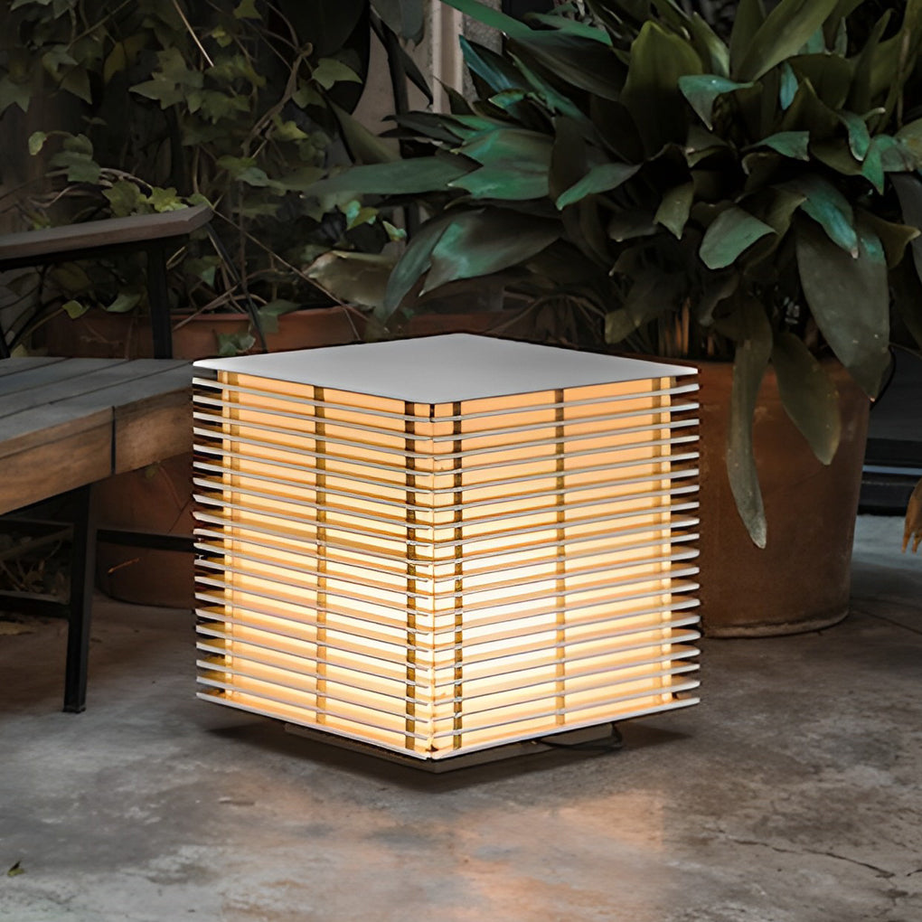 Square Grid IP65 Black Modern Outdoor Lawn Lamp