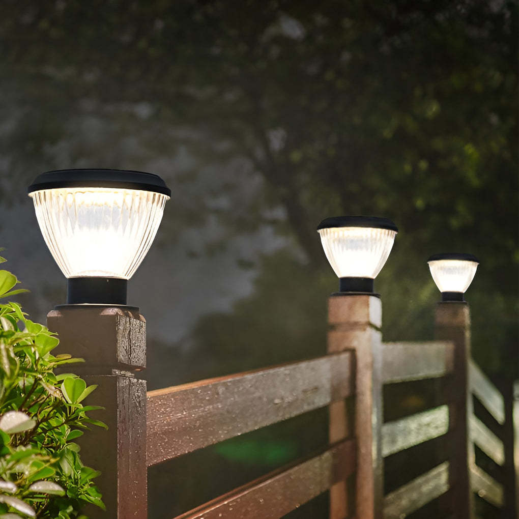 Round Fast-Charging LED Black Modern Solar Post Cap Light