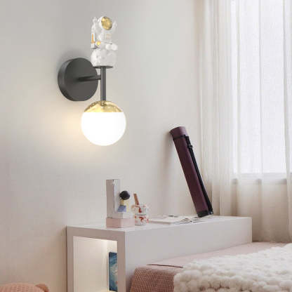 Cartoon Astronaut 3-Step Dimming LED Modern Wall Sconce