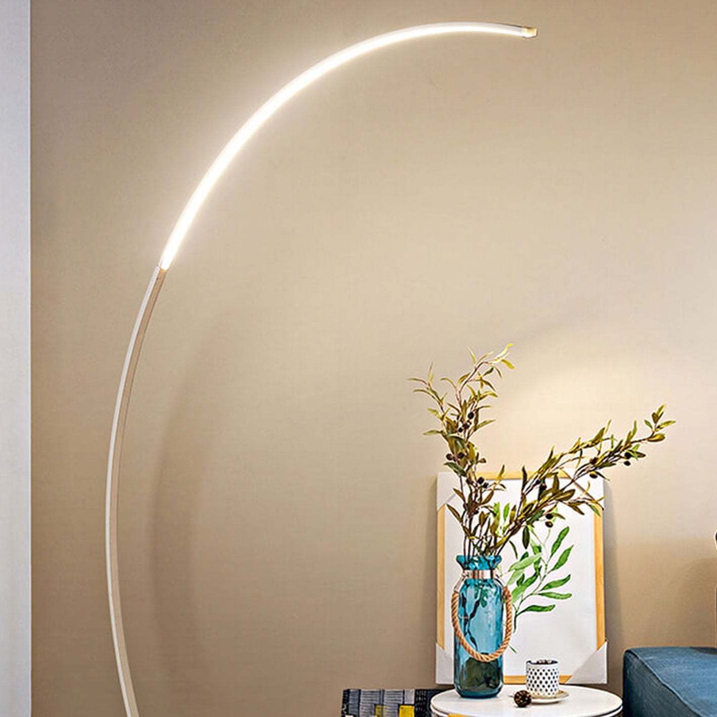Minimalist Curved Line LED Aluminum Floor Lamp — Black / Neutral Light (4000K) / 110V-120V For US/CA