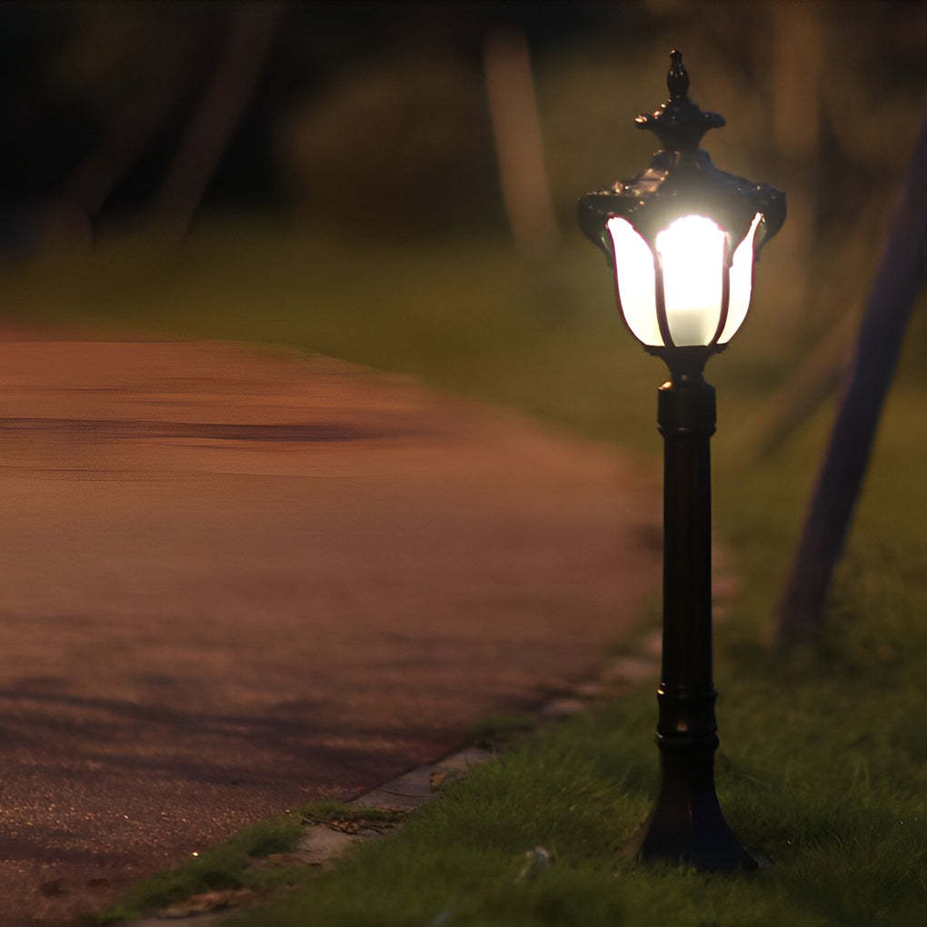 Traditional European-Style LED Outdoor Pathway Lamp Post - Durable & Waterproof-Lighom