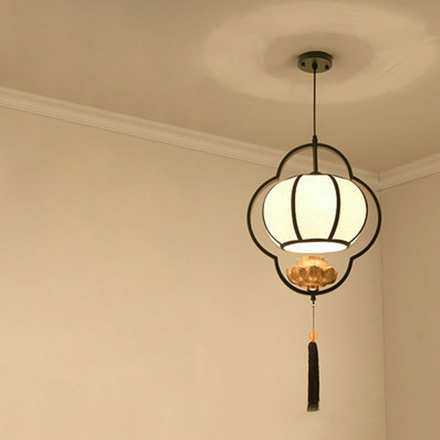 Chinese Retro Luxury Wrought Iron Pendant Light