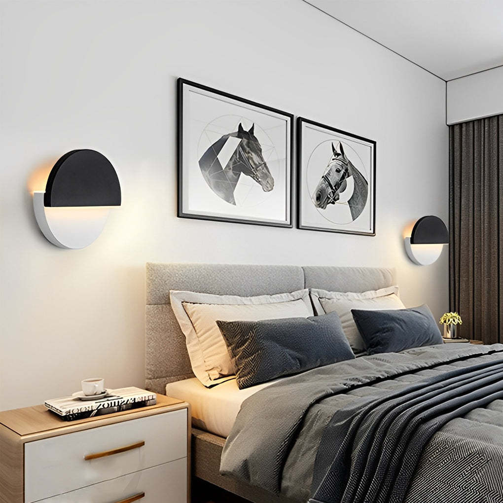 Circular 350 Degree Rotatable Black Nordic Wall Sconce