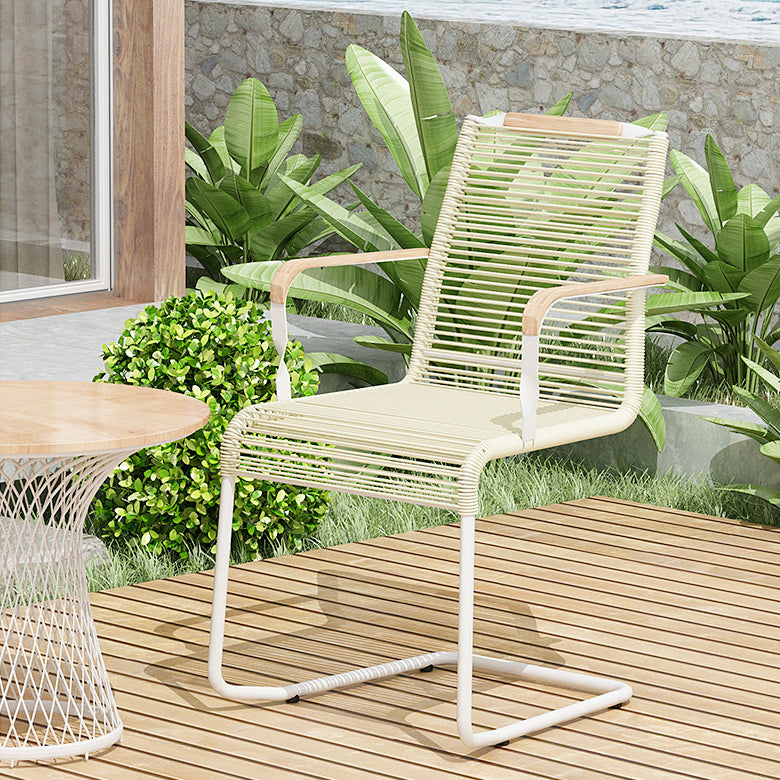 Minimalist Iron Striped Outdoor Lounge Chair — Green