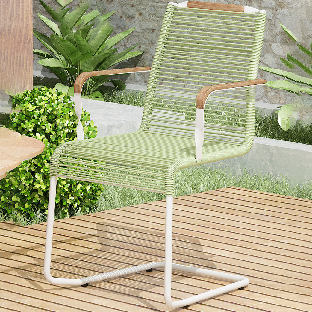 Minimalist Iron Striped Outdoor Lounge Chair — White