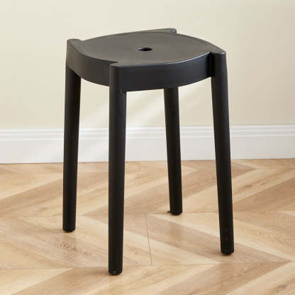 Minimalist Plastic Round Chair