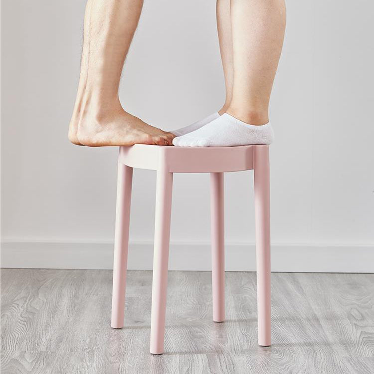Minimalist Plastic Round Chair — Pink