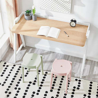 Minimalist Plastic Round Chair — White
