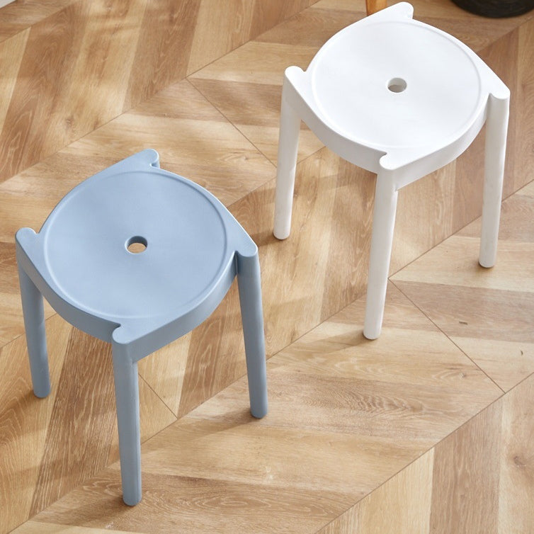 Minimalist Plastic Round Chair — Beige