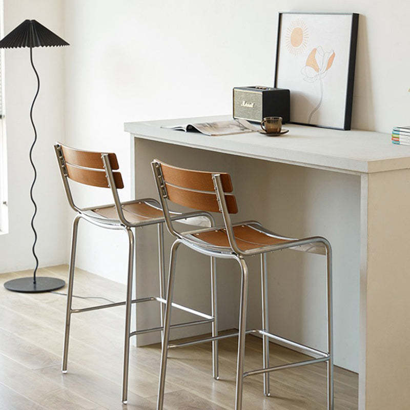 Retro Beech Wood Metal Bar Stool — Black