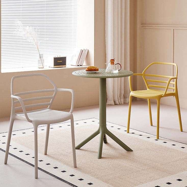 Nordic Curved Geometric Dining Chair — Green