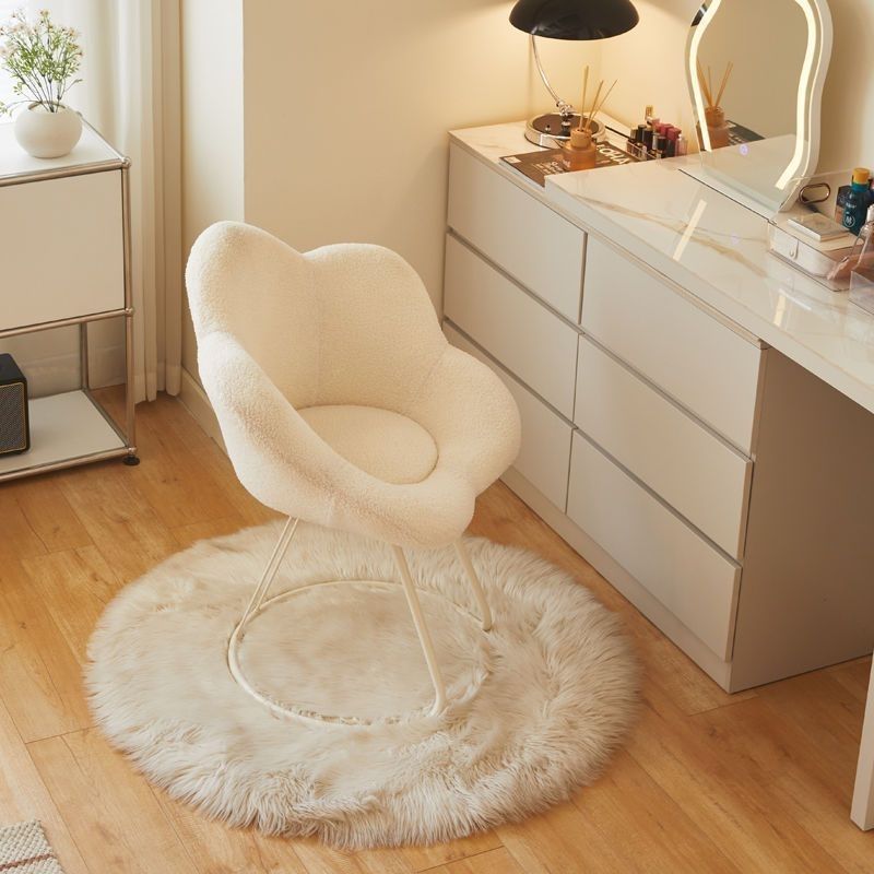 Nordic Swivel Lambswool Iron Petal Vanity Stool