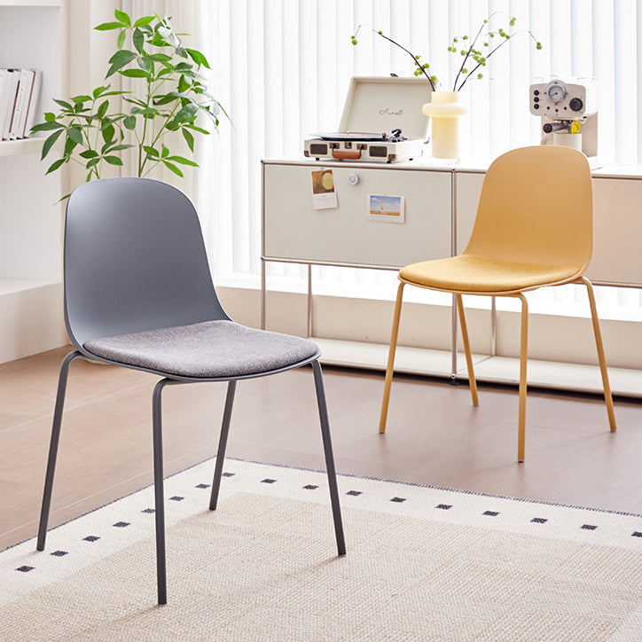 Minimalist Plastic Dining Chair — Green