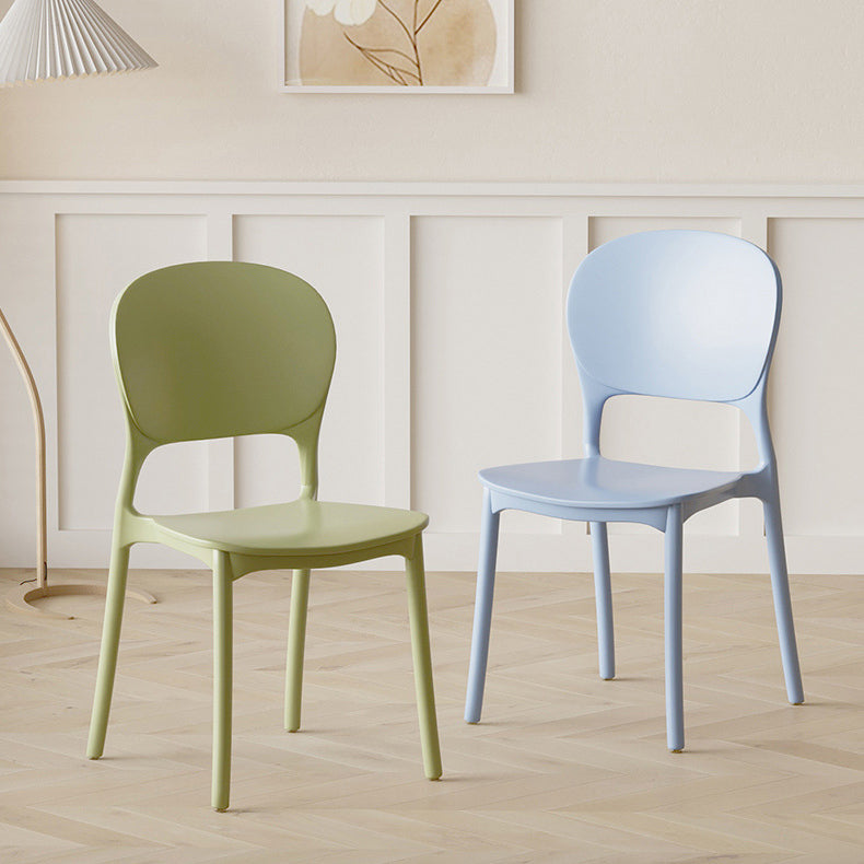 Minimalist Plastic Dining Chair - Gray