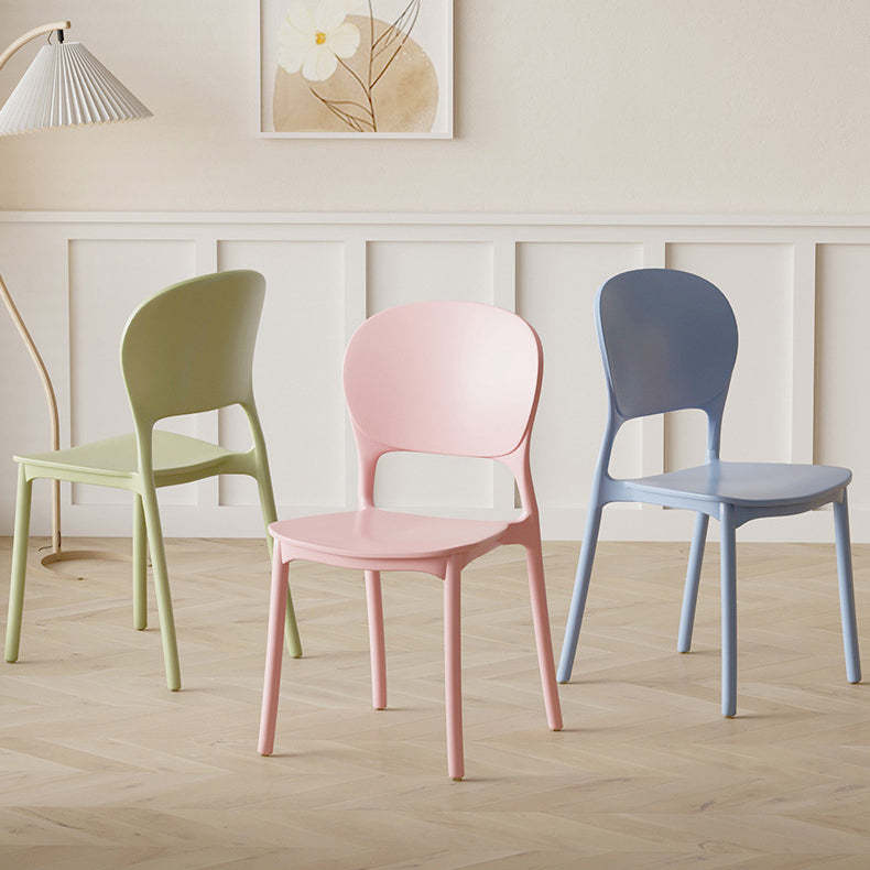Minimalist Plastic Dining Chair — Blue