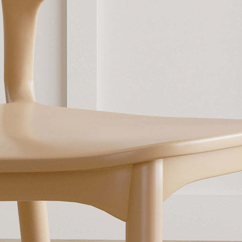 Minimalist Plastic Dining Chair — Green