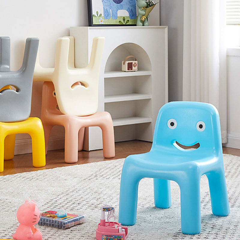 Scandinavian Kids Smile Low Chair — Dark Green