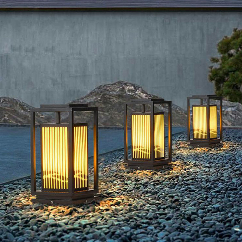 Minimalist stainless landscape lighting in steel — 220V-240V (UK/AU)