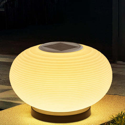 Minimalist Oval LED Solar Outdoor Light