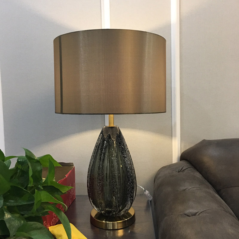 Nordic oval table lamps in metal — 220V-240V (UK/AU)