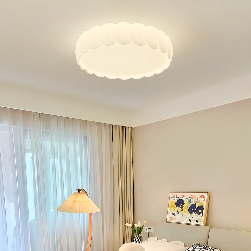 Minimalist Iron Wavy Round LED Flush Mount Light