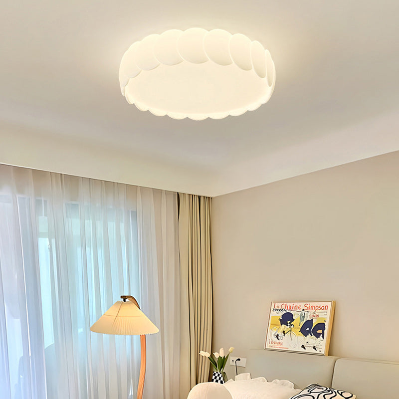 Minimalist Iron Wavy Round LED Flush Mount Light