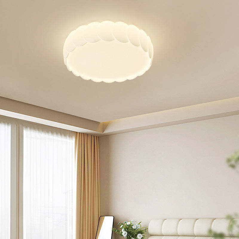 Minimalist Iron Wavy Round LED Flush Mount Light