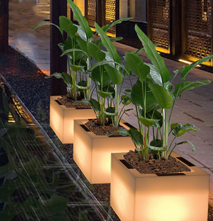 Modern Art Deco Solar Square Planter LED Landscape Light