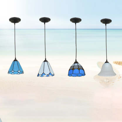 Traditional Tiffany Glass Pendant Light — Black / Diamond Grid / 110V-120V For US/CA