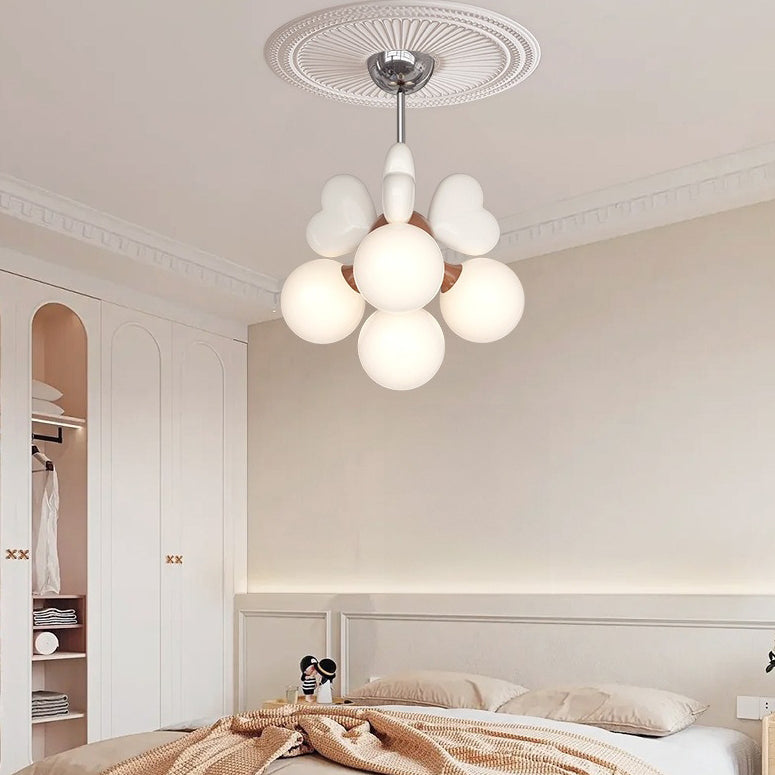 Nordic heart chandeliers in resin — Pink / 4-Light / 220V-240V (UK/AU)