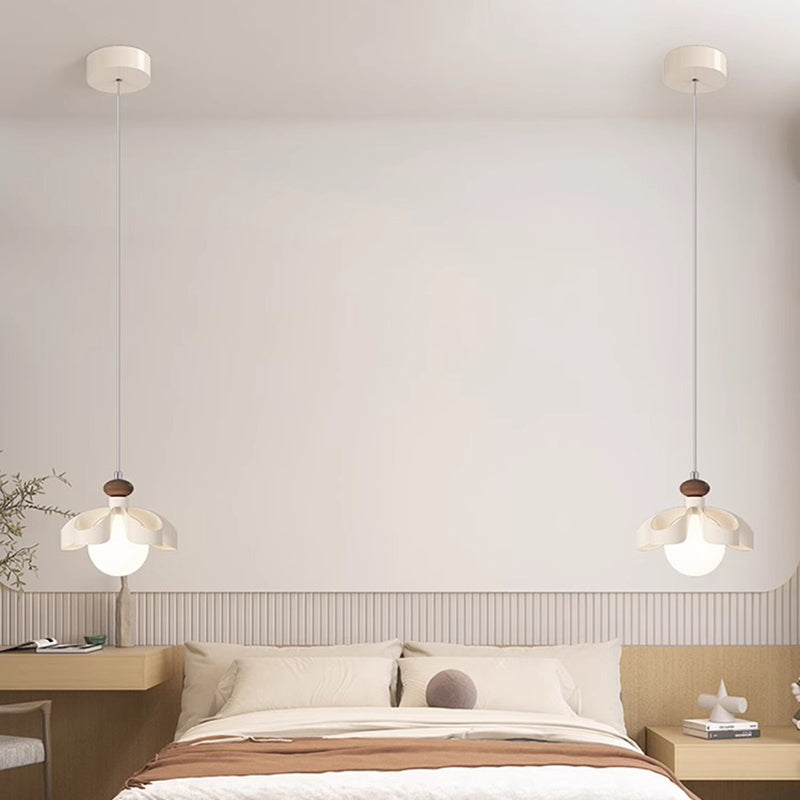 Nordic Cream Flower Iron Orb Chandelier