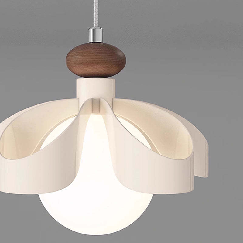 Nordic Cream Flower Iron Orb Chandelier