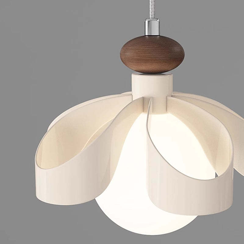 Nordic Cream Flower Iron Orb Chandelier