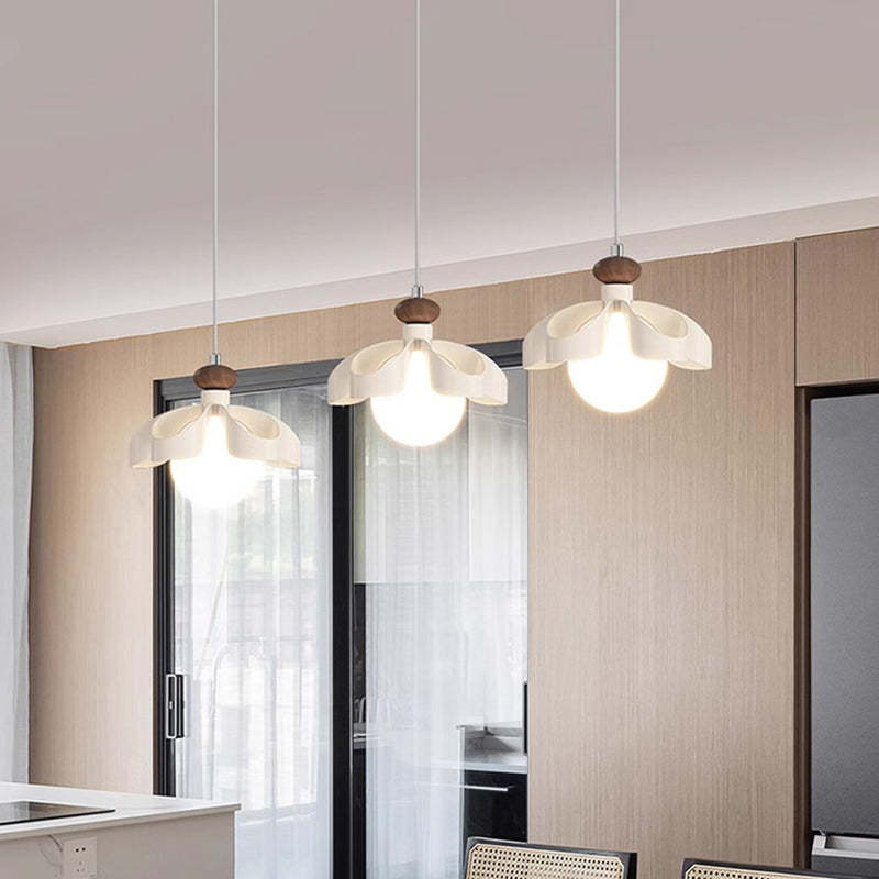 Nordic Cream Flower Iron Orb Chandelier