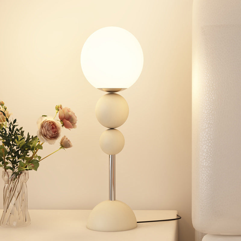 Minimalist Multi-Orb Iron Plastic Table Lamp