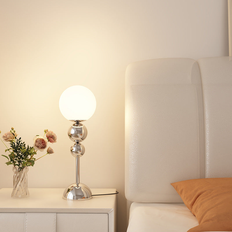 Minimalist Multi-Orb Iron Plastic Table Lamp