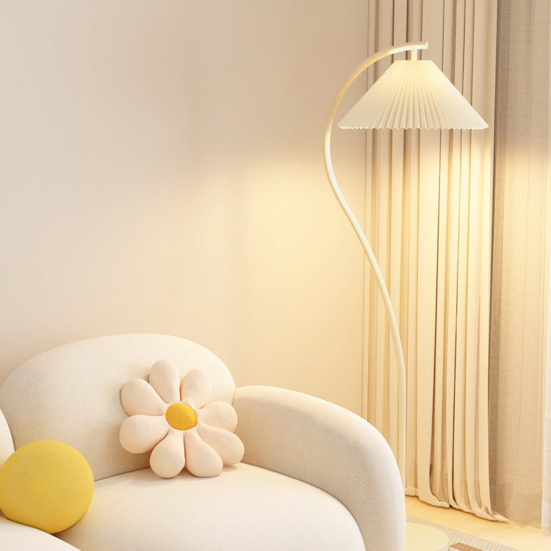 Minimalist Pleated Fabric Iron Floor Lamp