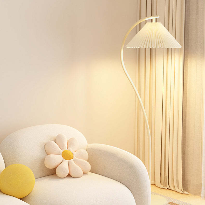 Minimalist Pleated Fabric Iron Floor Lamp