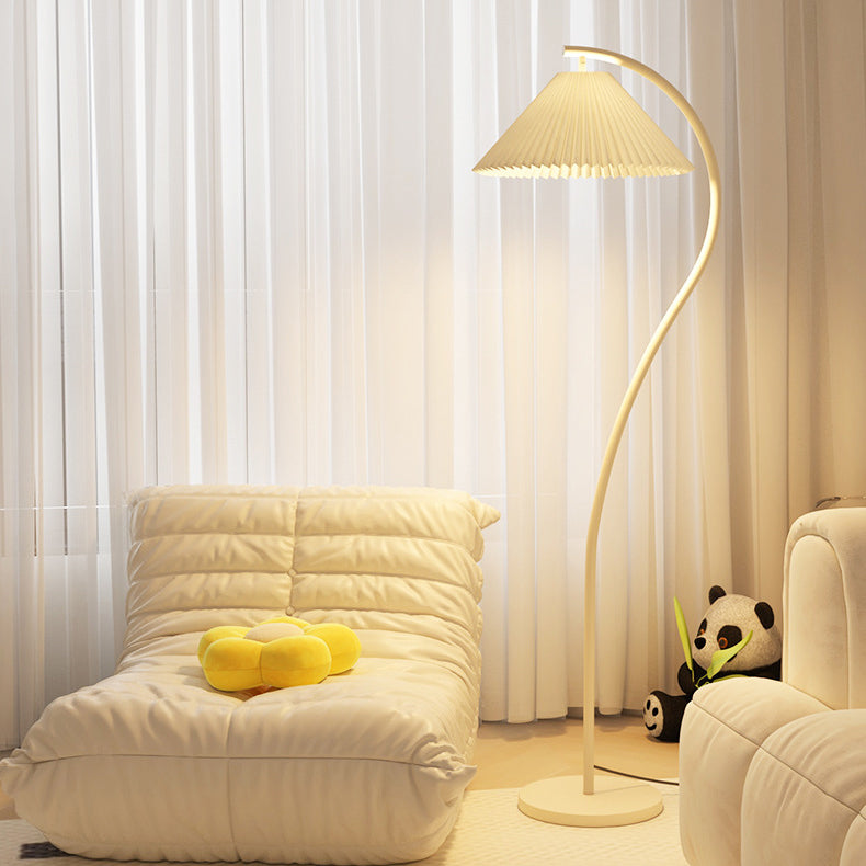Minimalist Pleated Fabric Iron Floor Lamp
