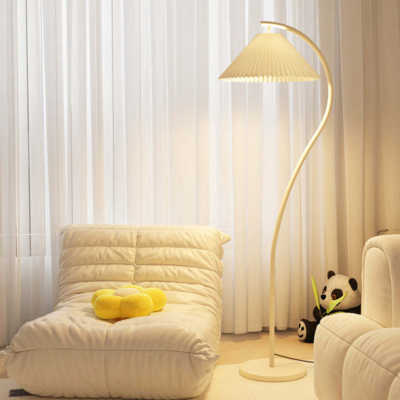 Minimalist Pleated Fabric Iron Floor Lamp